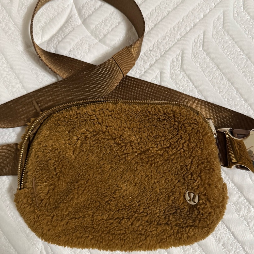 LuluLemon Brown fuzzy Belt bag